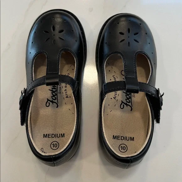 Footmates Black Sherry T strap Mary Jane Dress Shoes size 10 - Picture 3 of 6
